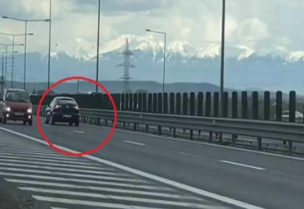 Tupeu dus la extrem - șofer surprins pe contrasens pe autostradă. Imagini șocante din Sibiu - VIDEO