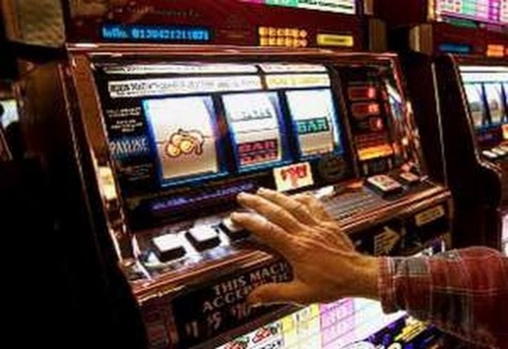 Legea „păcănelelor” a intrat în vigoare. Ce se întâmplă, de fapt, cu sălile de joc deja funcționale?