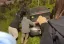 Un șofer a intrat cu mașina într-un parc din Sibiu și a rămas blocat pe o denivelare / VIDEO