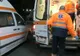 Doi tineri au ajuns la spital după ce s-au răsturnat cu mașina