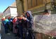 VIDEO | Aproximativ 50 de sibieni s-au strâns în fața Tribunalului pentru a-i susține pe magistrați