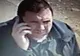 Polițiștii cer ajutor pentru identificarea unui bărbat care a sustras banii uitați de o sibiancă într-un ATM