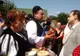 Ludovic Orban, primit cu pită, sare și rachiu, la Gura Râului: "Aici mă simt aproape ca acasă!"