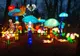Aleile din Muzeul în Aer Liber, iluminate de 20 de instalații de lampioane