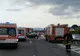 Foto/Trei mașini implicate într-un accident la Selimbăr. Două victime sunt încarcerate