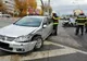 Un șofer care a trecut pe roșu a intrat într-o mașină, pe Milea. O femeie, la spital