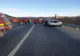 Accident cu trei victime, pe DJ 142G. Un microbuz a pierdut controlul direcţiei şi a intrat într-o maşină