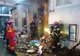 Femeie de 70 de ani, la spital, după ce casa în care stătea a luat foc