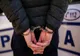 Reținut după ce a lovit o femeie și i-a furat telefonul