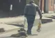 VIDEO Dosar penal pentru un bărbat care târa o cățea pe stradă
